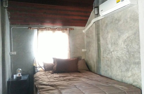 Wat Ket House | Solar Ville