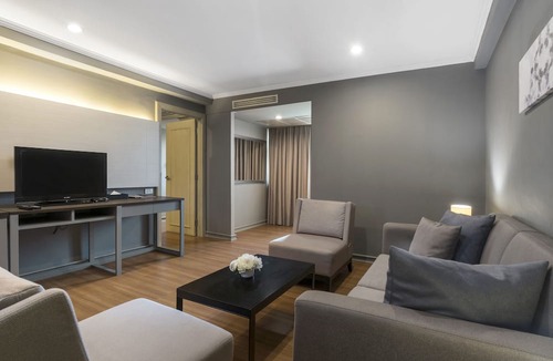 Phlabphla Hotel | SC Park Hotel