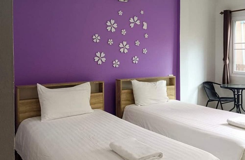 Nongbua Lamphu Hotel | Rueanchorfa Hotel