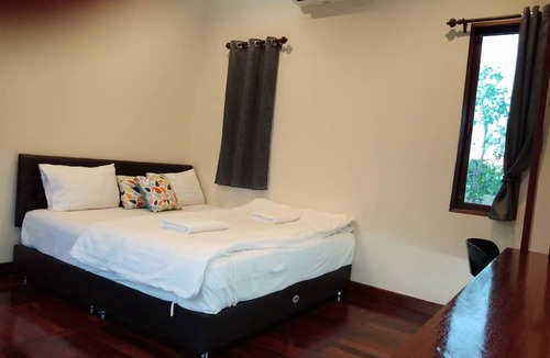 Lao Khwan Hotel | Ingaun Resort