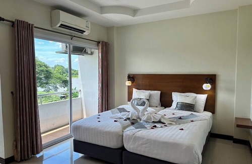 Chai Nat Hotel | Chaophaya Thara Riverside