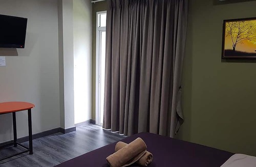 K. Wang Chao Hotel | Room 18 at PTT Wangchao