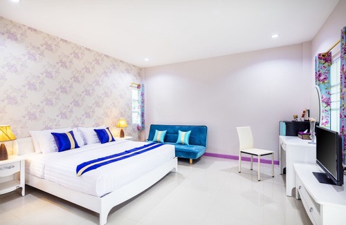 Khanong Phra Hotel | Napasawan Resort