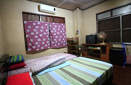 Dao Khanong Hotel | Anurak Guesthouse