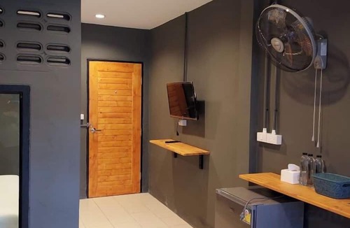 Khuk Khak Beach Hostel | Loftel @ Nakhon