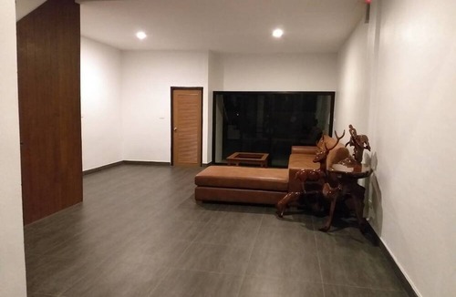 Chang Phueak Villa | Sila Pool Villa