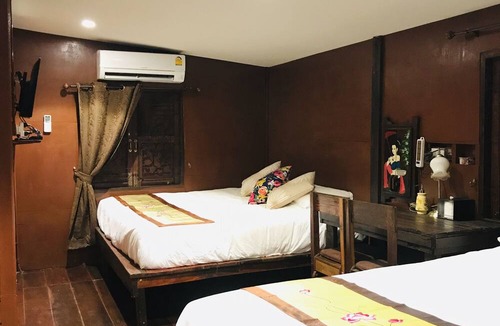 Damnoen Saduak House | Reuan Vilawan