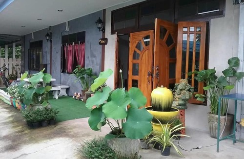 Sawang Arom House | Sawang Guesthouse
