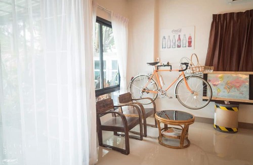 Mae Sot House | Retro Twin Home at Maesot
