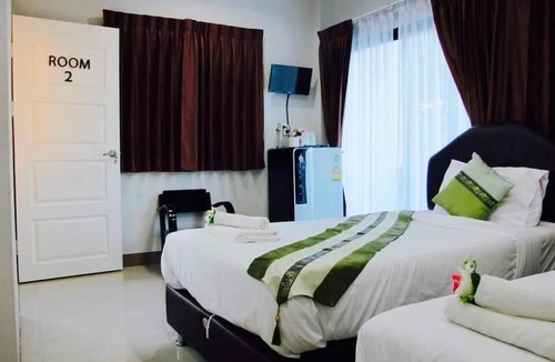 Mae Sot House | Retro Twin Home at Maesot