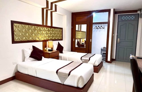 Bang Khen Hotel | Leelawadee Resotel Raminthra 23