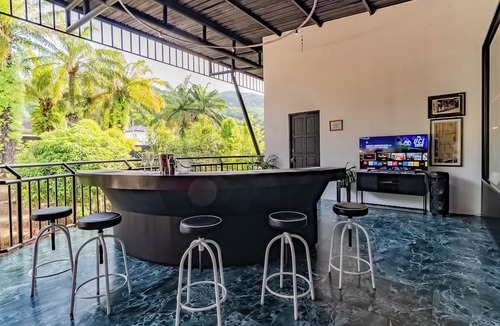 Chalong Villa | Villa Nap Dau 10 Bedrooms