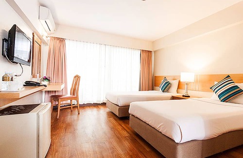 Thanon Phetchaburi Hotel | Samran Place Hotel