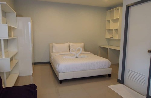 Khlong Sam Prawet Hotel | I-Beyond Residence