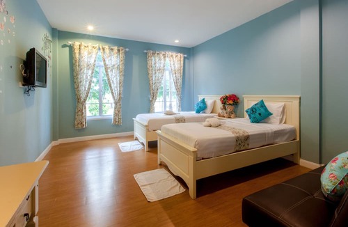 Ban Dong Hotel | Varee Valley Resort and Restaurant
