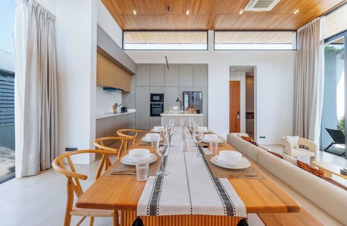 Choeng Thale Villa | New Prime Location Near Boat Avenue V306