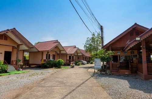 Uttaradit Resort | Sinsawat Resort