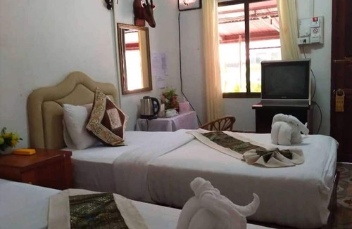 Bokeo Province Hotel | Phonevichith Riverside Hotel Houayxai