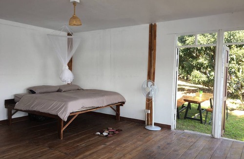 Ban Mae Ka Hua Thung House | Room-garden House by the Pool