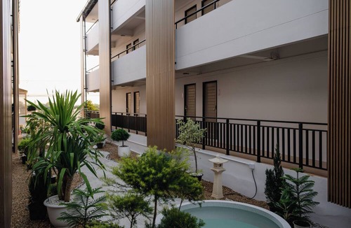 Krathum Lom Hotel | Morning Place
