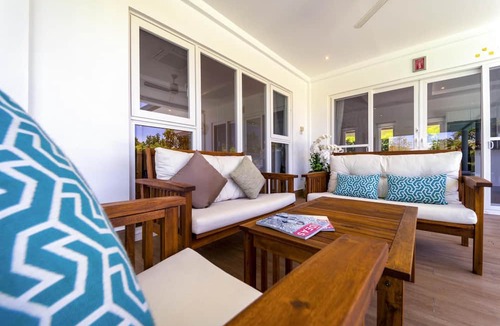 Hua Hin Villa | TropicalFamilyVilla w Pool&Garden ML103