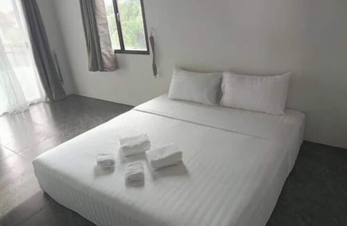 Racha Thewa Hotel | Comfy Hotels Suvarnabhumi Airport