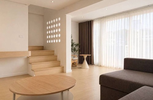 Wattana Villa | Spacious 4BR Muji Home With Loft & Pool in Ekkamai