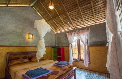 Ban Thalane Hotel | Bananas Bungalows
