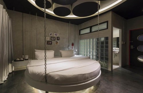 Yan Nawa House | Charming Suite Escape | Modern Comfort in Thailand