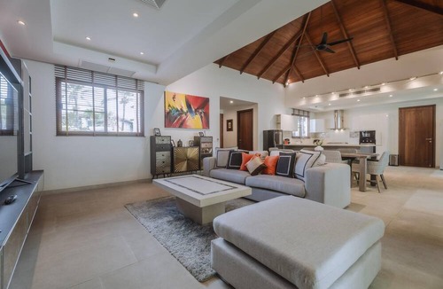 Cherngtalay Villa | Luxury 3BR Villa 5 Private Pool, Gym & Jacuzzi