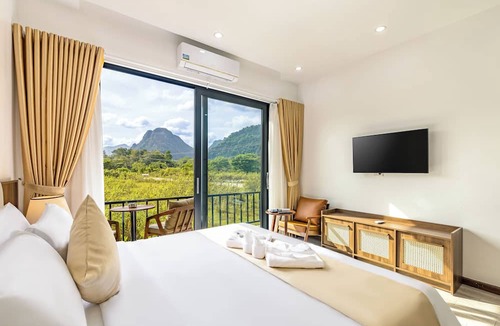 Vang Vieng Resort | Paradise Mountain View Resort