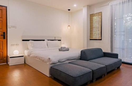 Wat Ket House | Modern Family House - 4 Bedrooms 5 Mins From Old Town With Gallery - Deja Home