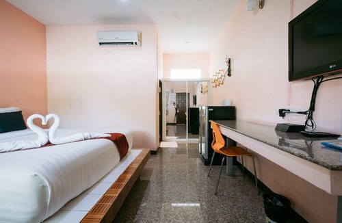 Buriram Province Hotel | Jintana Resort