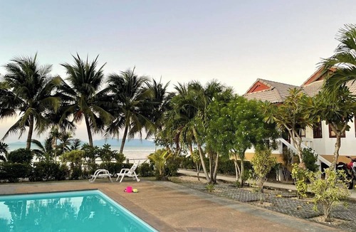 Bang Po Hotel | Krisada Beach Resort