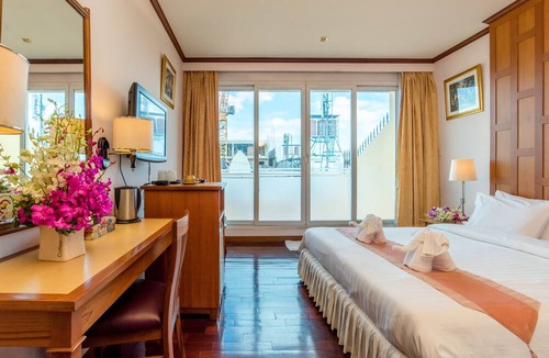 Phra Athit Hotel | New Siam Riverside