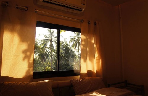 Bai Lan Hotel | Exotic Bungalows