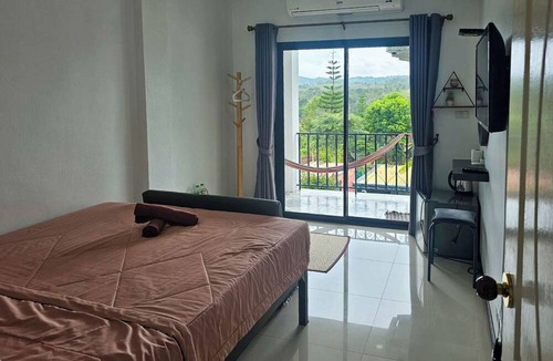 Khaem Son Hotel | Norn nee Na Khao Kho