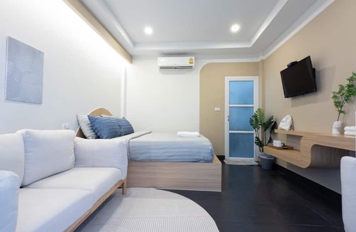 Nong Prue Hotel | The Seathru Kohlarn