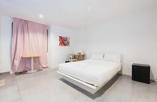 Nana Hotel | Mitr INN Sukhumvit 2 - BTS Nana
