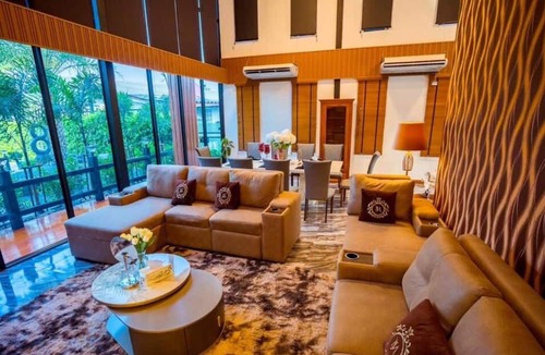 U Thong Villa | Khongdonat Premium Pool Villa