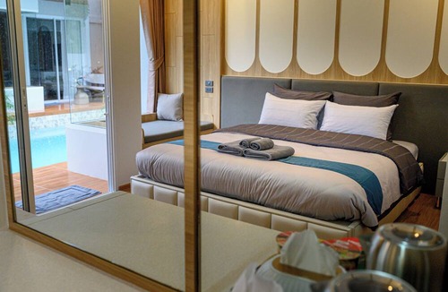 Koh Lan Hotel | Caviar Kohlarn