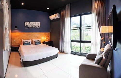 Na Kluea Villa | Penny - Farthing Pool Villa