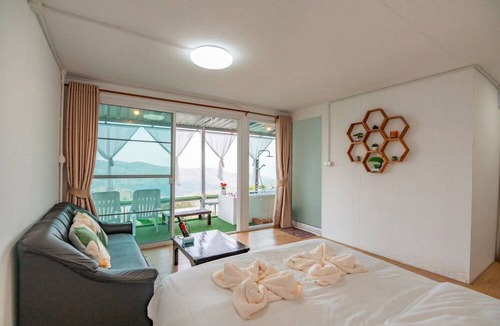Pong Yaeng Resort | Long hug khao homestay