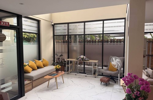 Asoke Hotel | Shizuka House