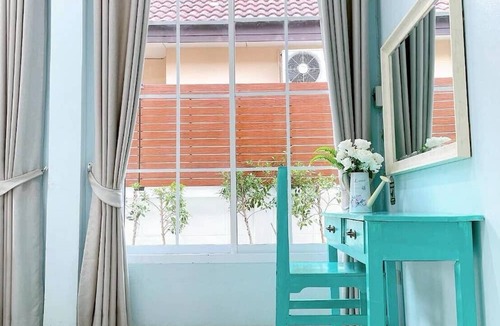 Saen Suk Villa | Canary Pool Villa Bangsaen