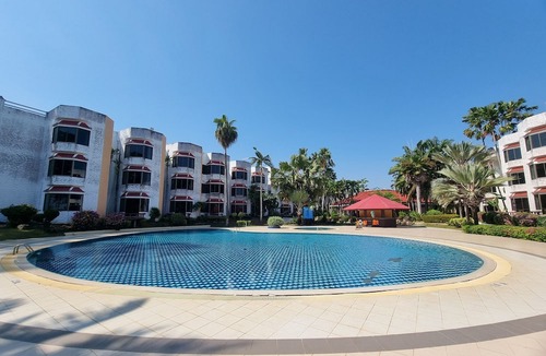 Kram Hotel | Palmeraiebeach Resort Rayong