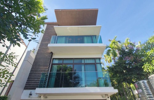 Kram Hotel | Palmeraiebeach Resort Rayong