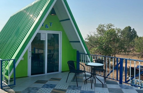 Sirindhorn Villa | Baan Thammarot View
