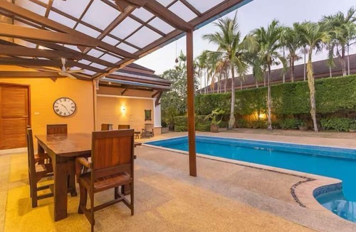 Chalong Villa | Tim buktu 4BR Jacuzzi WalkVillaMarket170