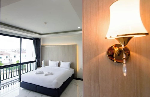Surat Thani Hotel | Bear & Bird Hotel